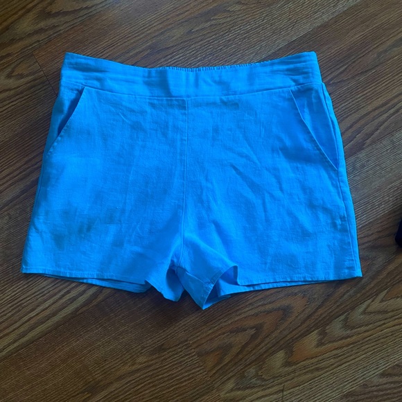 🌺 NWOT Charlotte Russe Shorts Lot of 2 Size Medium - Picture 3 of 5